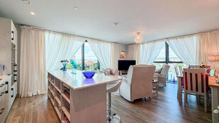 2 Bedroom Flat For Sale In Cutting Room, Factory No., BS3