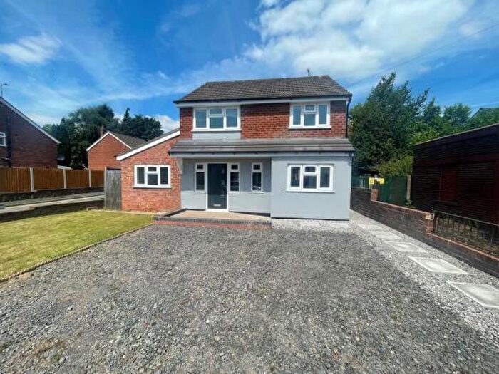 4 Bedroom House To Rent In Hamstead Road, Great Barr, Birmingham, B43