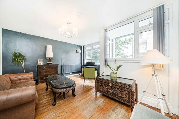 3 Bedroom Flat For Sale In Brisbane Street, Camberwell, SE5