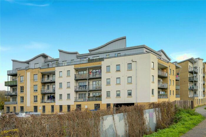2 Bedroom Apartment To Rent In Yeoman Close, Ipswich, Suffolk, IP1