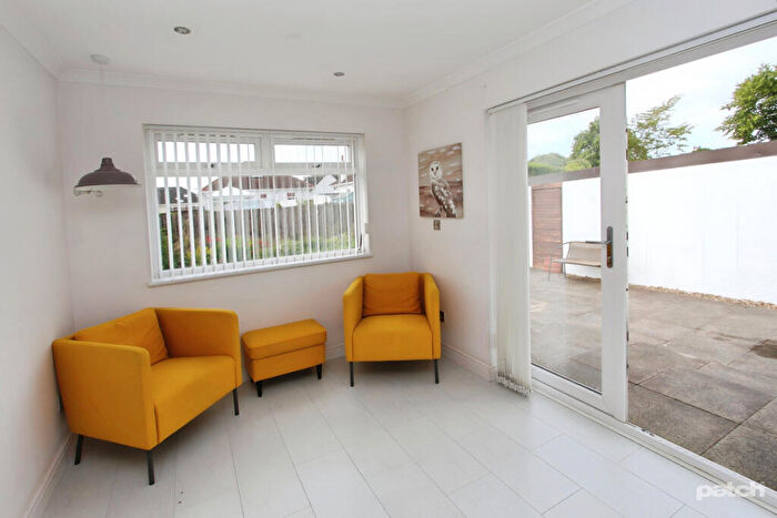 2 Bedroom Bungalow For Sale In Glasgow Road, Paisley, PA1
