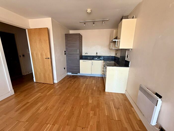 1 Bedroom Flat For Sale In Apartment, North Bank, Sheffield, South Yorkshire, S3