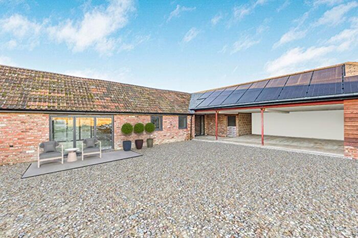 4 Bedroom House For Sale In Lower Bourton, Swindon, Oxfordshire, SN6