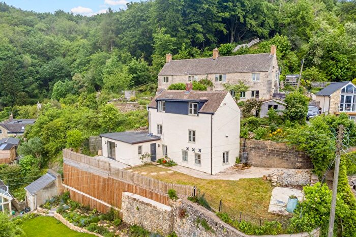 3 Bedroom Cottage For Sale In Zion Hill, Stroud, GL6
