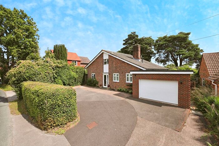 3 Bedroom Bungalow For Sale In Maynards Green, Heathfield, East Sussex, TN21