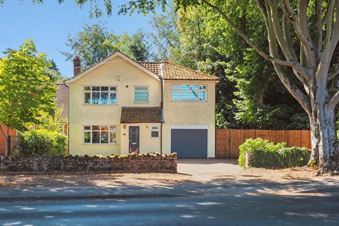 4 Bedroom Detached House For Sale In Russell Drive, Wollaton, Nottingham, NG8