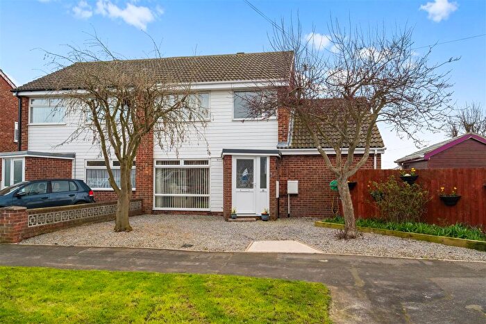 4 Bedroom Semi-detached House For Sale In Beaconsfield, Withernsea, HU19