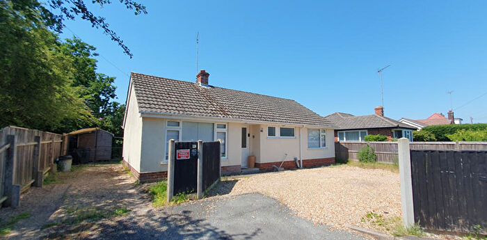 2 Bedroom Detached Bungalow To Rent In Fordingbridge, Hampshire, SP6