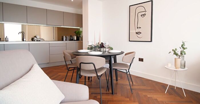 1 Bedroom Apartment To Rent In The Residences Manchester, Deansgate Square, Greater Manchester, M15