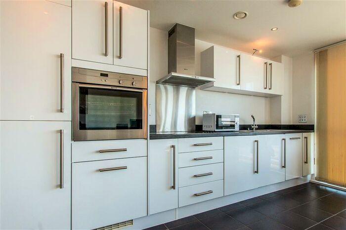 2 Bedroom Flat To Rent In Aurora, Trawler Road, Maritime Quarter, SA1