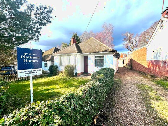 2 Bedroom Bungalow To Rent In Clockhouse Road, Farnborough, Hampshire, GU14