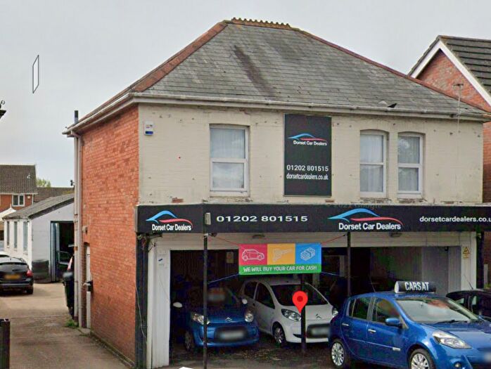 2 Bedroom Maisonette To Rent In Barrack Road, Christchurch, BH23