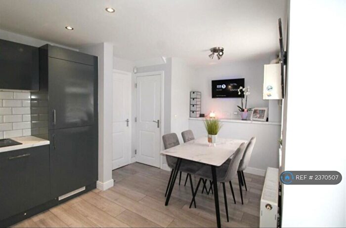 4 Bedroom Semi-Detached House To Rent In Plover Road, Minster On Sea, Sheerness, ME12