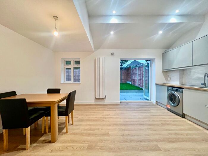 3 Bedroom Flat To Rent In Coteford Close, Pinner, HA5