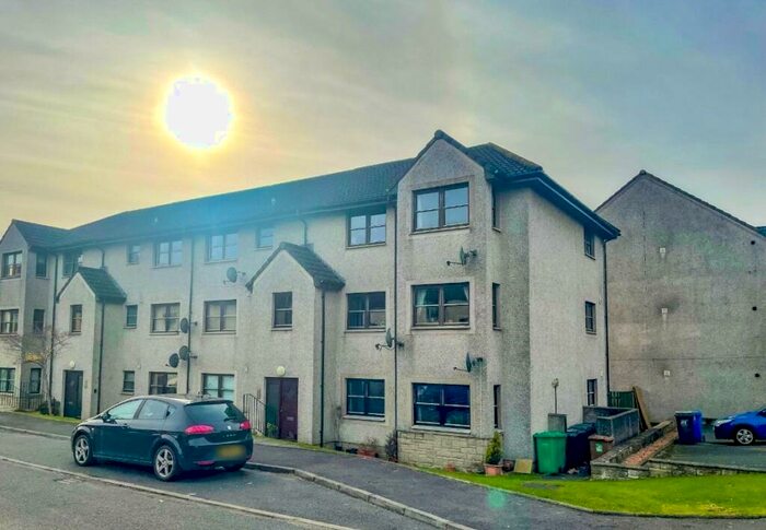 2 Bedroom Flat To Rent In David Henderson Court, Dunfermline, Fife, KY12