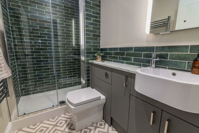 2 Bedroom Flat To Rent In Apartment, Powell House, LN5