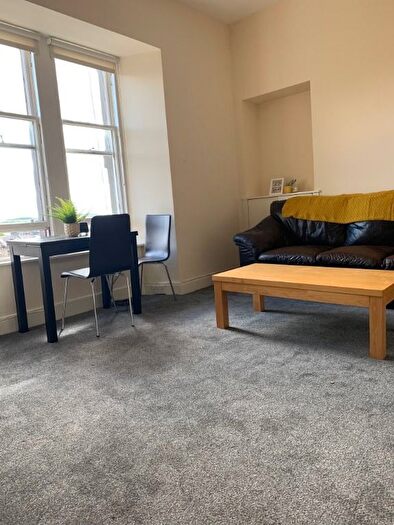2 Bedroom Parking To Rent In Step Row, West End, Dundee, DD2