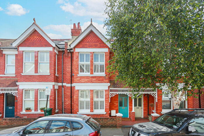 5 Bedroom Semi-Detached House To Rent In Addison Road, Hove, BN3