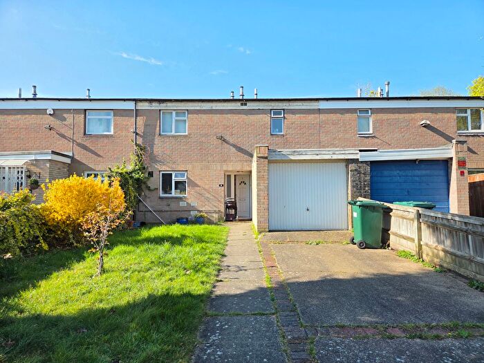 4 Bedroom Terraced House To Rent In Elvington Lane, London, NW9