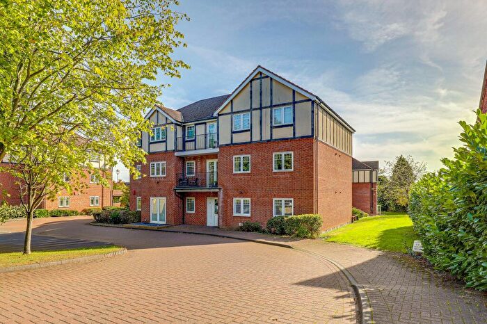 2 Bedroom Apartment For Sale In Appleton Gardens, Nottingham, NG3