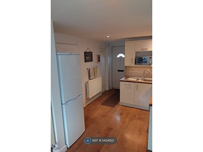 1 Bedroom Maisonette To Rent In Cairngorm Close, Basingstoke, RG22