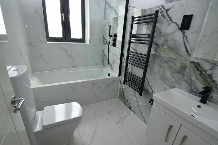 1 Bedroom Flat To Rent In - High Street, SS1