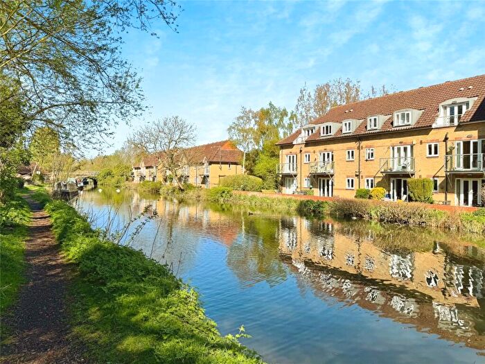 1 Bedroom Apartment For Sale In Cambridge Road, Harlow, Essex, CM20