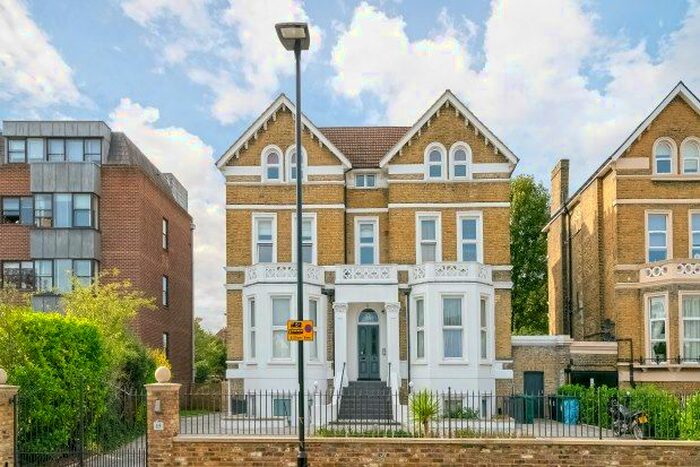 2 Bedroom Flat To Rent In Bolton Road, London, W4