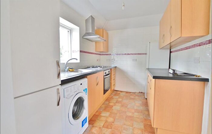 1 Bedroom Maisonette To Rent In Stafford Avenue, Slough, SL2