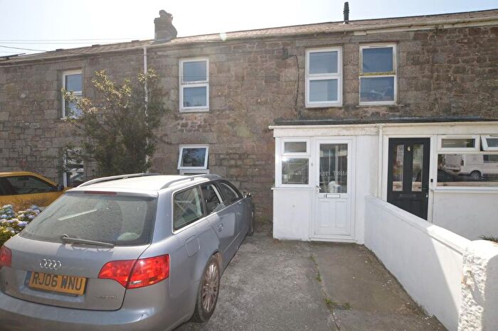 2 Bedroom Property To Rent In Jewells Terrace, Four Lanes, TR16