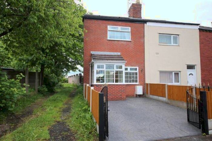 2 Bedroom End Of Terrace House To Rent In Marsh Green, Wigan, WN5