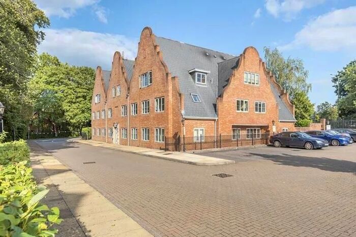 1 Bedroom Flat To Rent In Paddock House, Burleigh Road, Ascot, SL5