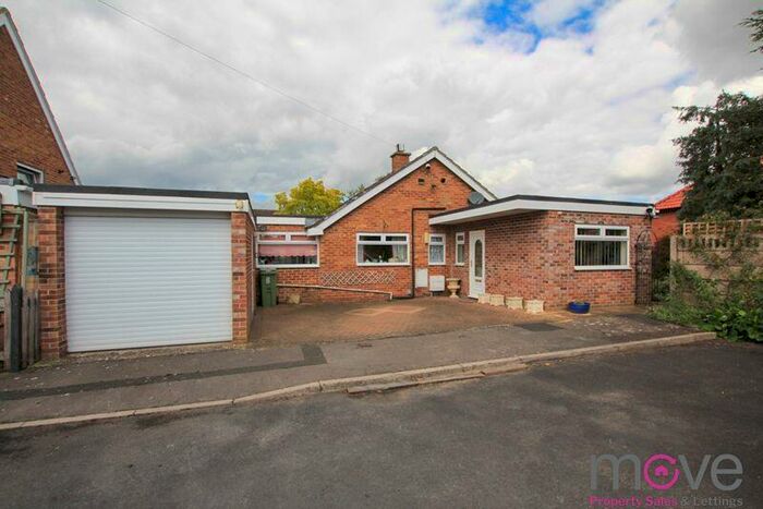 4 Bedroom Bungalow For Sale In The Firs, Cheltenham, GL51