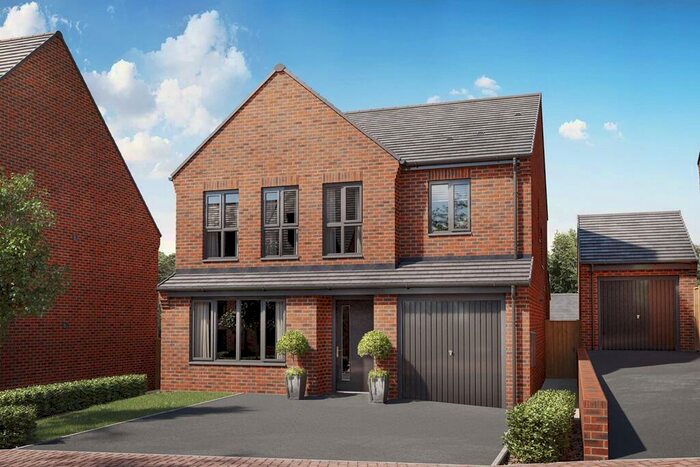 4 Bedroom Detached House For Sale In Clayton Wood Road, Leeds, LS16