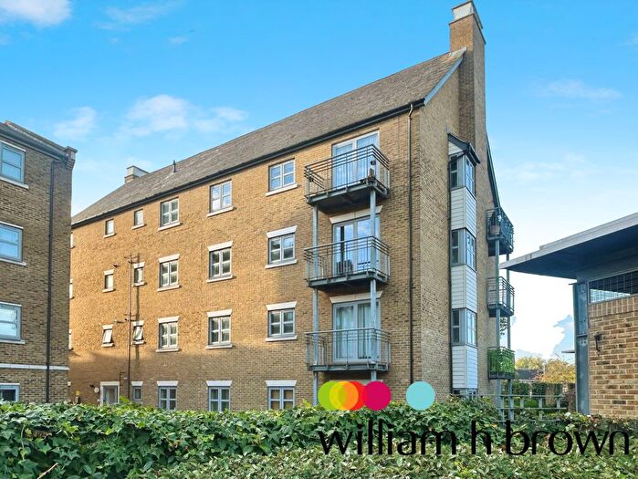 2 Bedroom Flat To Rent In Sheepen Place, Colchester, CO3