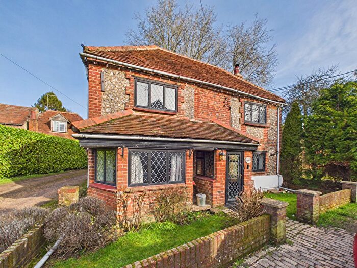 3 Bedroom Cottage For Sale In Bowling Green, Stokenchurch, High Wycombe, Buckinghamshire, HP14