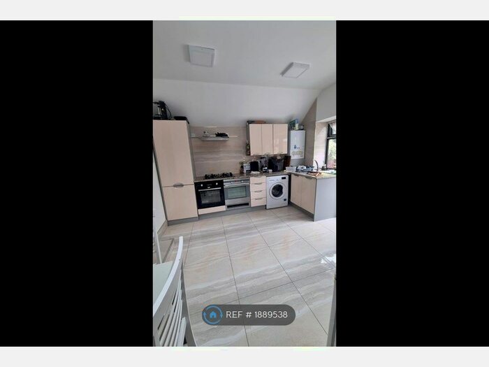 1 Bedroom Terraced House To Rent In Nelson Road, London, E4