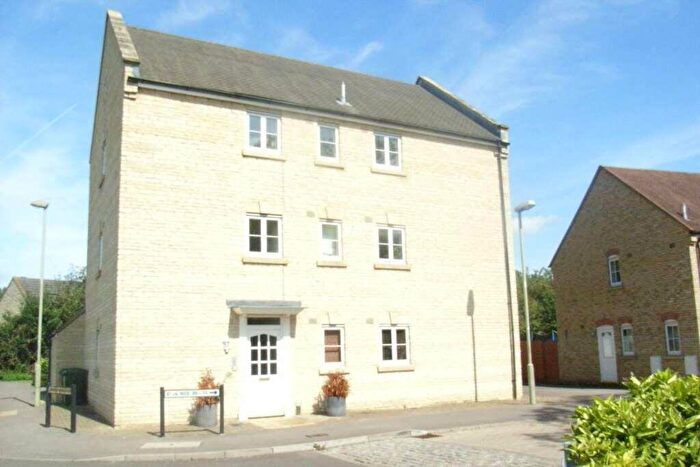 2 Bedroom Apartment To Rent In Corncrake Way, Bicester, OX26