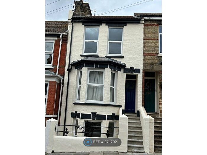 3 Bedroom Terraced House To Rent In Cecil Road, Rochester, ME1
