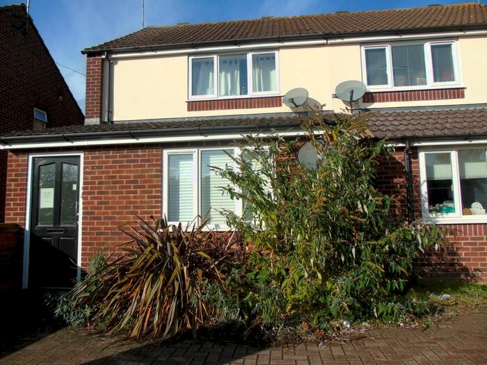 2 Bedroom Maisonette To Rent In Newton Road, Bletchley, MK3