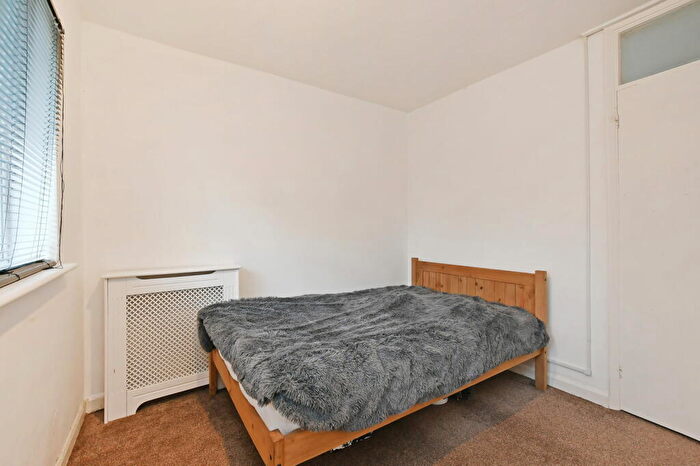 1 Bedroom Flat For Sale In Abbey Lane, Sheffield, S8