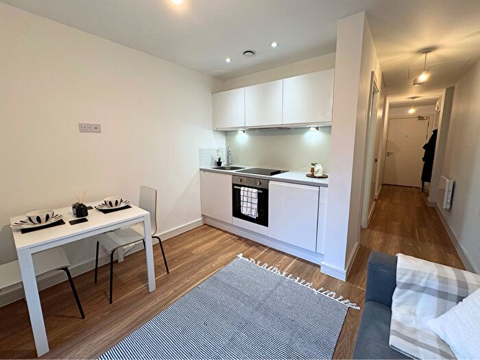 1 Bedroom Apartment To Rent In Parr Street, Liverpool, Merseyside, L1