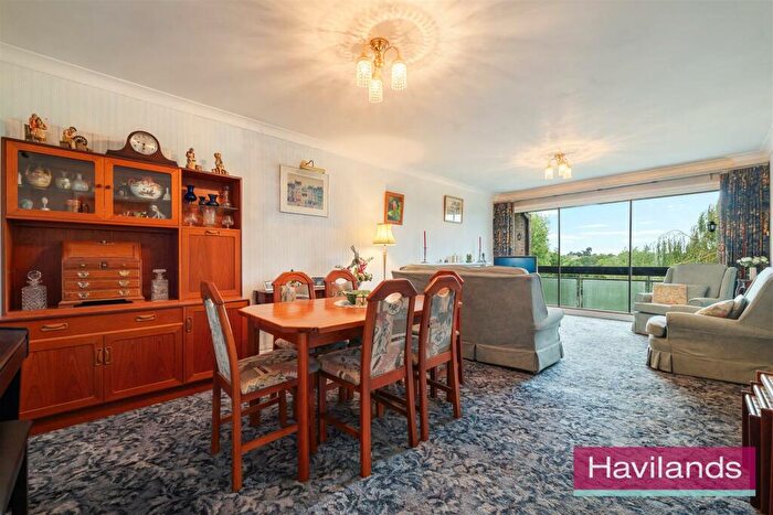 1 Bedroom Flat For Sale In Church Hill, London, N21