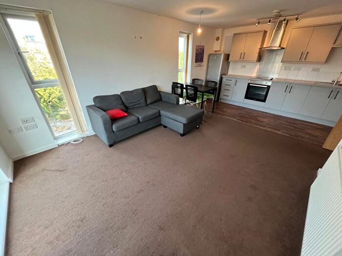 2 Bedroom Flat To Rent In Duke Street, Salford, M7