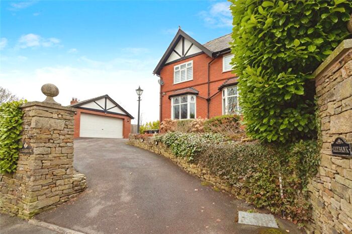 4 Bedroom Detached House For Sale In Primrose Crescent, Glossop, Derbyshire, SK13