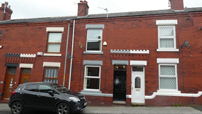 2 Bedroom Terraced House To Rent In French Street, Stalybridge, SK15