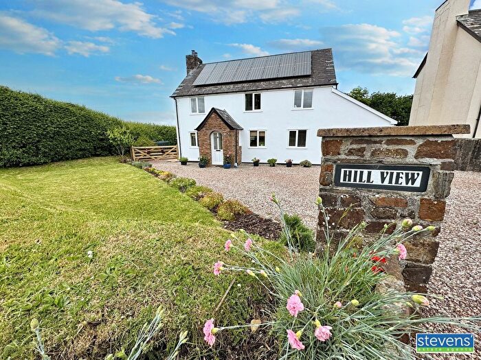 4 Bedroom Detached House For Sale In Church Road, Highampton, Beaworthy, Devon, EX21