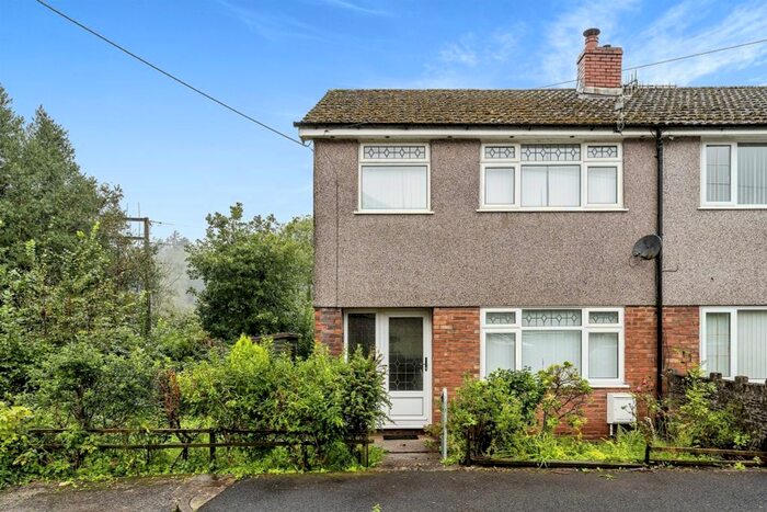 3 Bedroom Semi-Detached House For Sale In Golwg Yr Graig, Crynant, Neath, SA10
