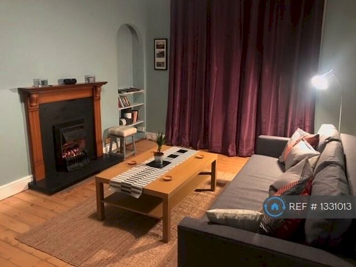 1 Bedroom Flat To Rent In Dalgety Avenue, Edinburgh, EH7