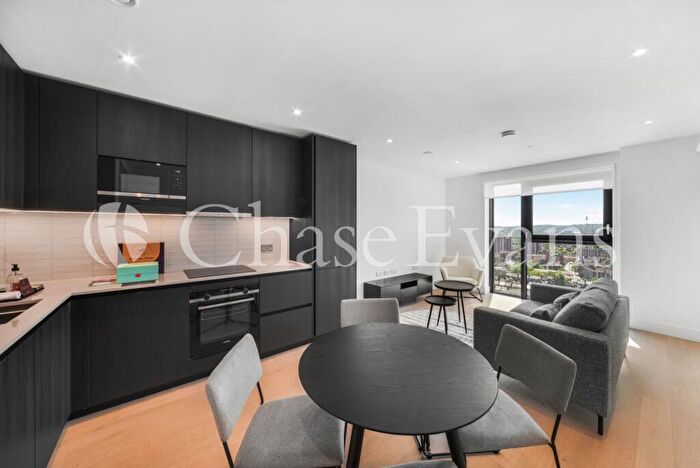 1 Bedroom Flat To Rent In Hewson Way, Elephant And Castle, London, SE17